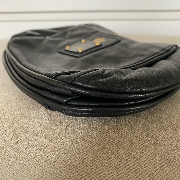 ♥ Preloved ♥Juicy Couture Vintage Black Leather Crossbag - Picture 7 of 9